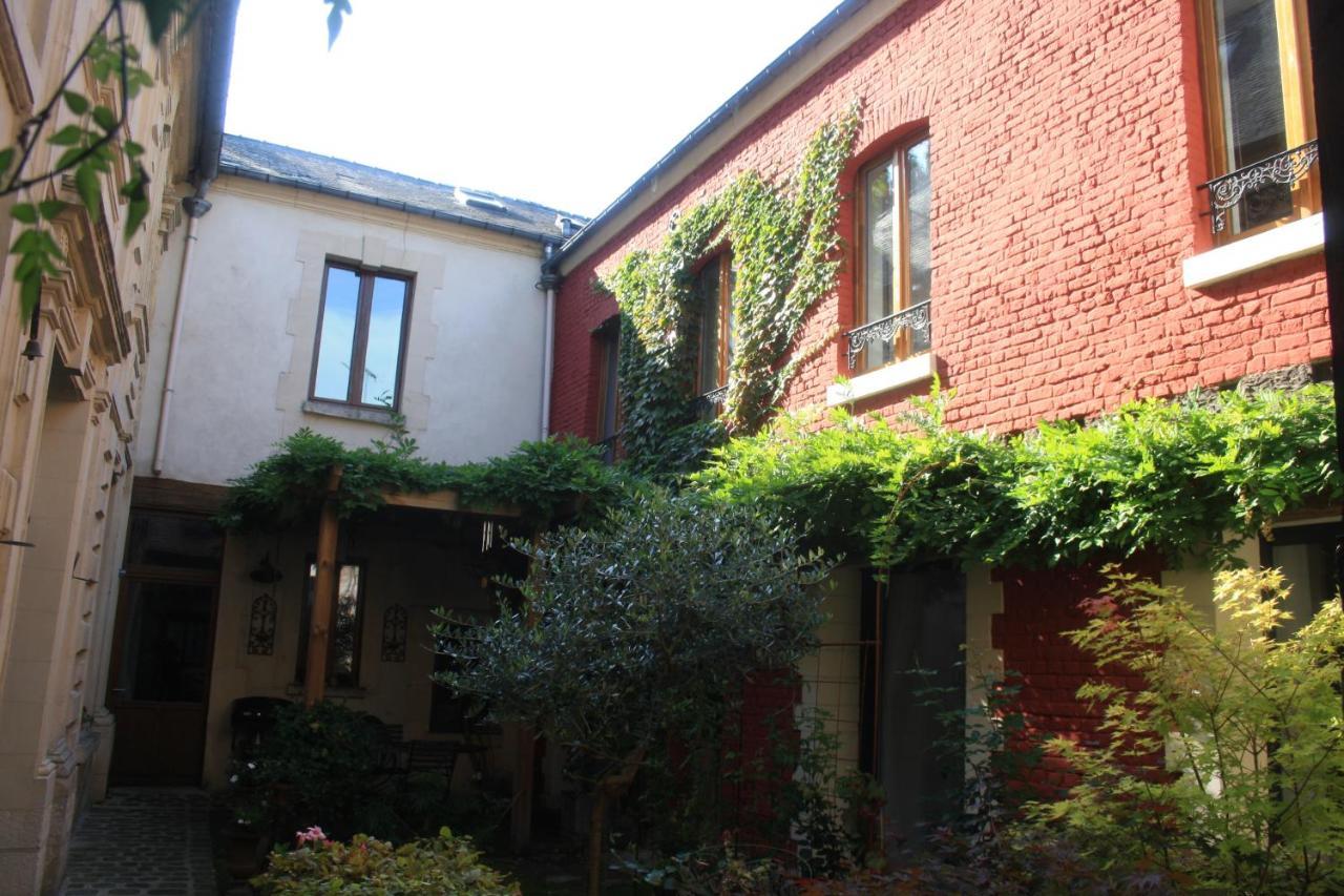 Le Refuge Des Cordeliers Laon Exterior foto