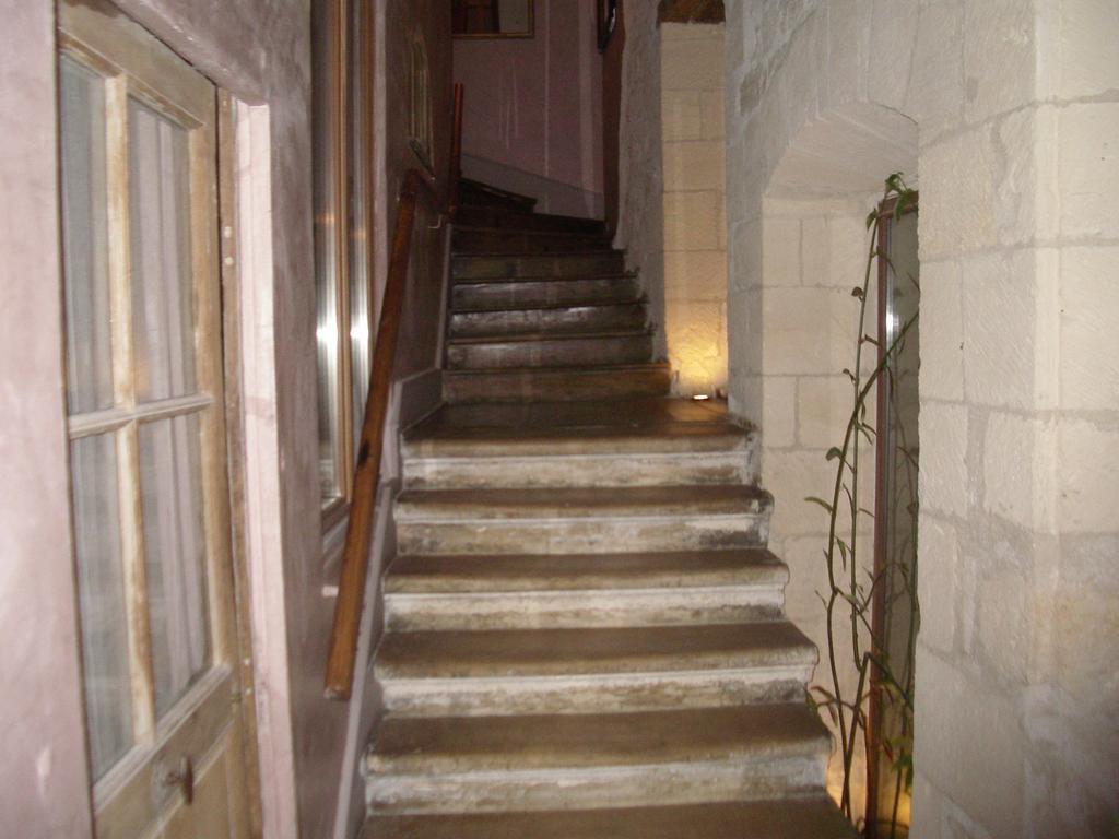 Le Refuge Des Cordeliers Laon Exterior foto