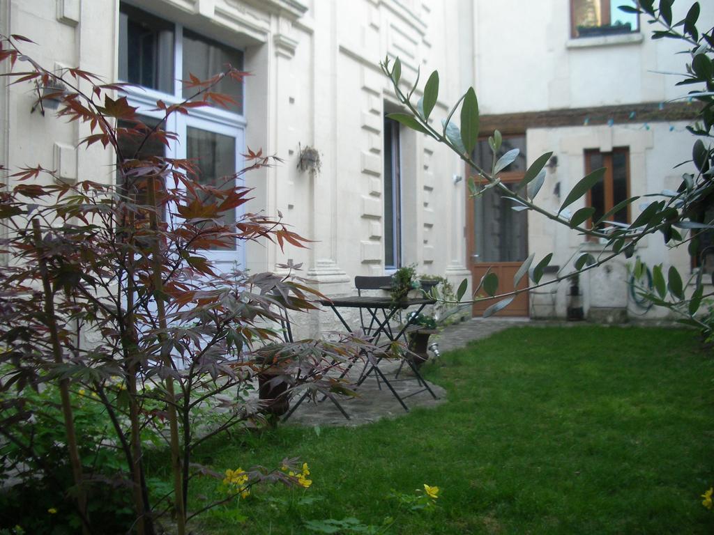 Le Refuge Des Cordeliers Laon Exterior foto