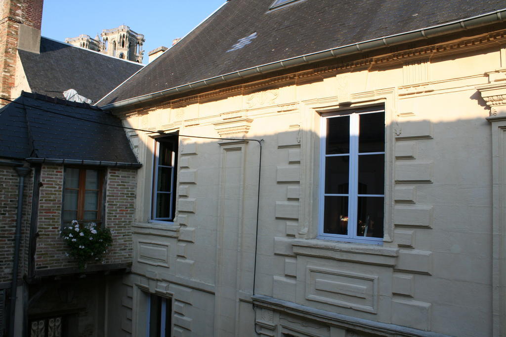 Le Refuge Des Cordeliers Laon Exterior foto