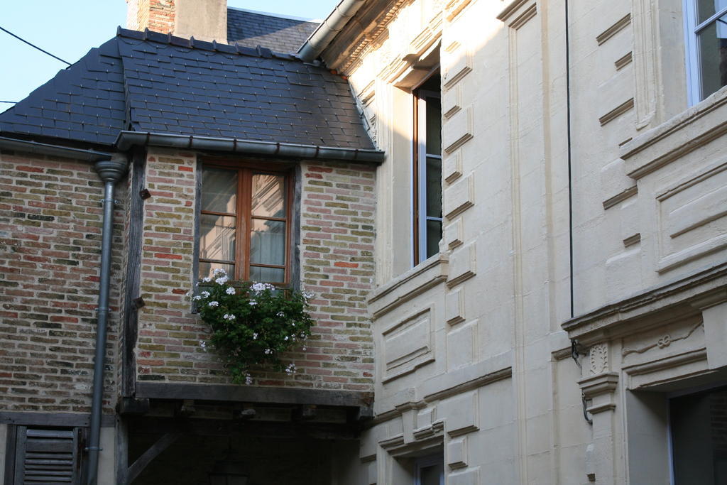 Le Refuge Des Cordeliers Laon Exterior foto